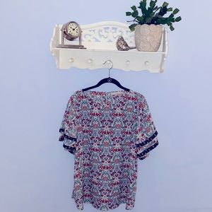 LOFT Excellent used cond blouse from Loft. Gorgeous sleeves!